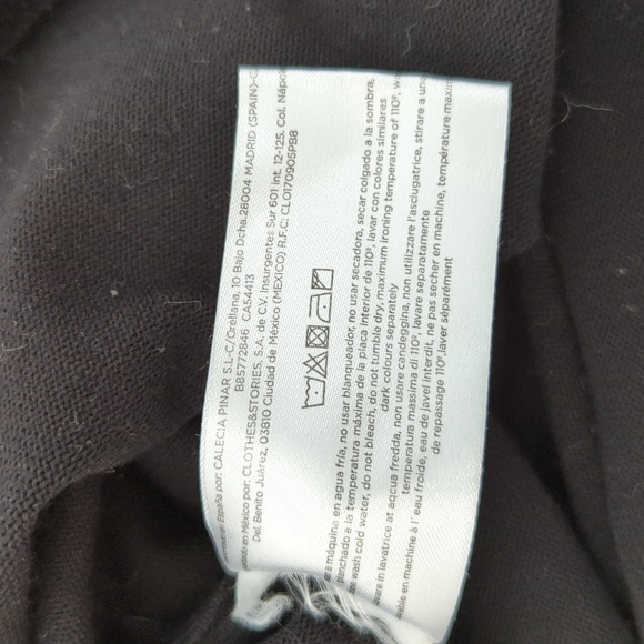 Modcloth Piece of My Heart Sweater| Black & Pink M - Picture 7 of 7